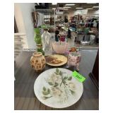 LOT OF VINTAGE & ANTIQUE GLASS / LIDDED JAR LOT OF VINTAGE & ANTIQUE GLASS / LIDDED JAR