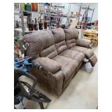FRANKLIN FURNITURE RECLINING SOFA NOTE FRANKLIN FURNITURE RECLINING SOFA NOTE