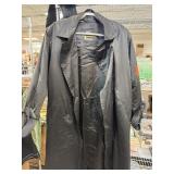 NICE LONDON FOG TRENCH COAT SZ 14 REG NICE LONDON FOG TRENCH COAT SZ 14 REG