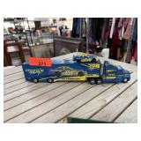 DIECAST TRUCK W RACE CAR PRIMESTAR DIECAST TRUCK W RACE CAR PRIMESTAR