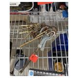 LOT OF METAL KEYS LOT OF METAL KEYS