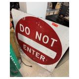 LARGE DO NOT ENTER METAL SIGN LARGE DO NOT ENTER METAL SIGN