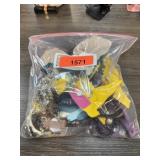 GALLON BAG OF MIXED JEWELRY GALLON BAG OF MIXED JEWELRY