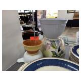 LOT OF BOWLS / MIXING / PLANTER LOT OF BOWLS / MIXING / PLANTER