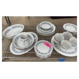 LOT OF CHINA NORITAKE / ROYAL BLUE LOT OF CHINA NORITAKE / ROYAL BLUE