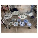 2 SHELVES OF MIXED COLLECTORS PLATES 2 SHELVES OF MIXED COLLECTORS PLATES