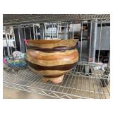 LARGE SHIPIBO ? POT LARGE SHIPIBO ? POT