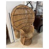 LARGE PEACOCK CHAIR NOTE LARGE PEACOCK CHAIR NOTE