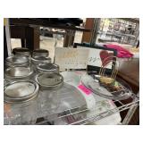 LOT OF MIXED KITCHEN / GLASSWARE / DECOR LOT OF MIXED KITCHEN / GLASSWARE / DECOR