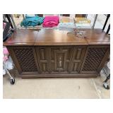 VINTAGE SEARS CONSOLE RECORD NICE VINTAGE SEARS CONSOLE RECORD NICE