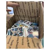 LARGE BOX OF MIXED BASEBALL CARDS LARGE BOX OF MIXED BASEBALL CARDS