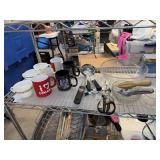 LARGE LOT OF MXED KITCHEN UTENSILS/ MORE LARGE LOT OF MXED KITCHEN UTENSILS/ MORE
