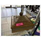 SQUARE DECORATORS LIDDED BOX SQUARE DECORATORS LIDDED BOX