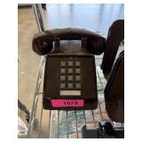 VINTAGE TELEPHONE VINTAGE TELEPHONE