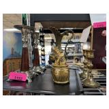 LOT OF MIXED DECOR CANDLESTICKS / EWER ETC LOT OF MIXED DECOR CANDLESTICKS / EWER ETC
