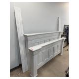 LARGE KING SIZE SHABBY CHIC BED LARGE KING SIZE SHABBY CHIC BED