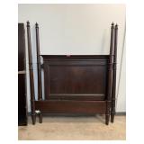 NICE 4 POST BED NICE 4 POST BED