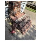 LARGE LOT OF GARDEN / EDGER STONES