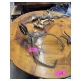 WALL MOUNT PRIMITIVE TONGS HOOKS