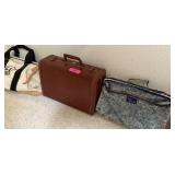 LOT OF LUGGAGE / CASSETTE CASE