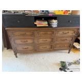 9 DRAWER DRESSER NICE QUALITY NOTE
