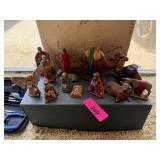 CERAMIC NATIVITY SET
