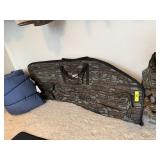 LARGE ZIPPERED COMPOUND BOW CASE