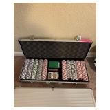 POKER CHIPS W CARDS & CASE