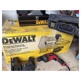 DEWALT 20IN HD SCROLL SAW NEW