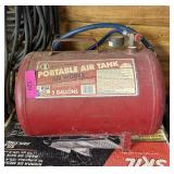 5 GALLONS PORTABLE AIR TANK W SOME HOSES ETC