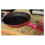 CAST IRON SKILLET