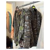 LOT OF HUNTING CLOTHES / JACKETS SHIRTS