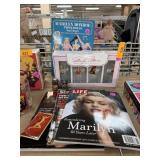 LOT OF MISC MARILYN MONROE MAGS / TUMBLERS/P DOLLS