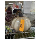 GLASS LIGHT UP PUMPKIN
