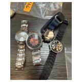 LOT OF 4 WATCHES