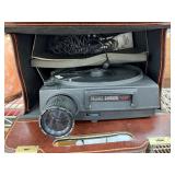 KODAK CAROUSEL 650H SLIDE PROKECTOR & TRAYS