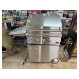 HIGH END DCS FISHER PAYKEL PROPANE GRILL