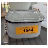 VTG BECO WARE ENAMELWARE FRIDGE BOX W GLASS LID
