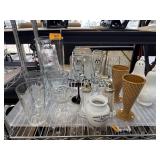 LOT OF MIXED GLASSWARE / ICE CREAM CUPS