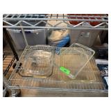 LOT OF MIXED GLASS BAKING PANS
