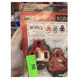 LOT OF LOOK CYCLE CLEATS