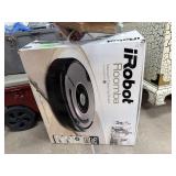 IROBOT ROOMBA ROBOT VACUUM