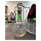 ETCHED DECANTER W GOOSE STOPPER