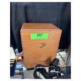 SHOE SHINE KIT BOX W STRAP