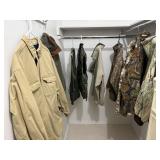 LOT OF HUNTING JACKETS CLOTHES PULLOVERS ETC LOT OF HUNTING JACKETS CLOTHES PULLOVERS ETC