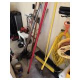 LOT OF YARD TOOLS / PUSH BROOM RAKES ETC LOT OF YARD TOOLS / PUSH BROOM RAKES ETC