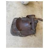 VINTAGE LEATHER SADDLE (AS IS) VINTAGE LEATHER SADDLE (AS IS)