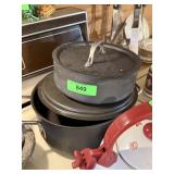 LARGE LOT OF MIXED POTS AND PANS LARGE LOT OF MIXED POTS AND PANS