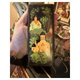 VINTAGE HANDMADE RUSSIAN LACQUER BOX VINTAGE HANDMADE RUSSIAN LACQUER BOX