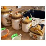 LOT OF VINTAGE MUSHROOM CANISTER SET LOT OF VINTAGE MUSHROOM CANISTER SET